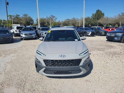 2022 Hyundai Kona SE