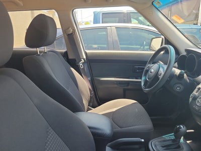 2013 Kia Soul Base