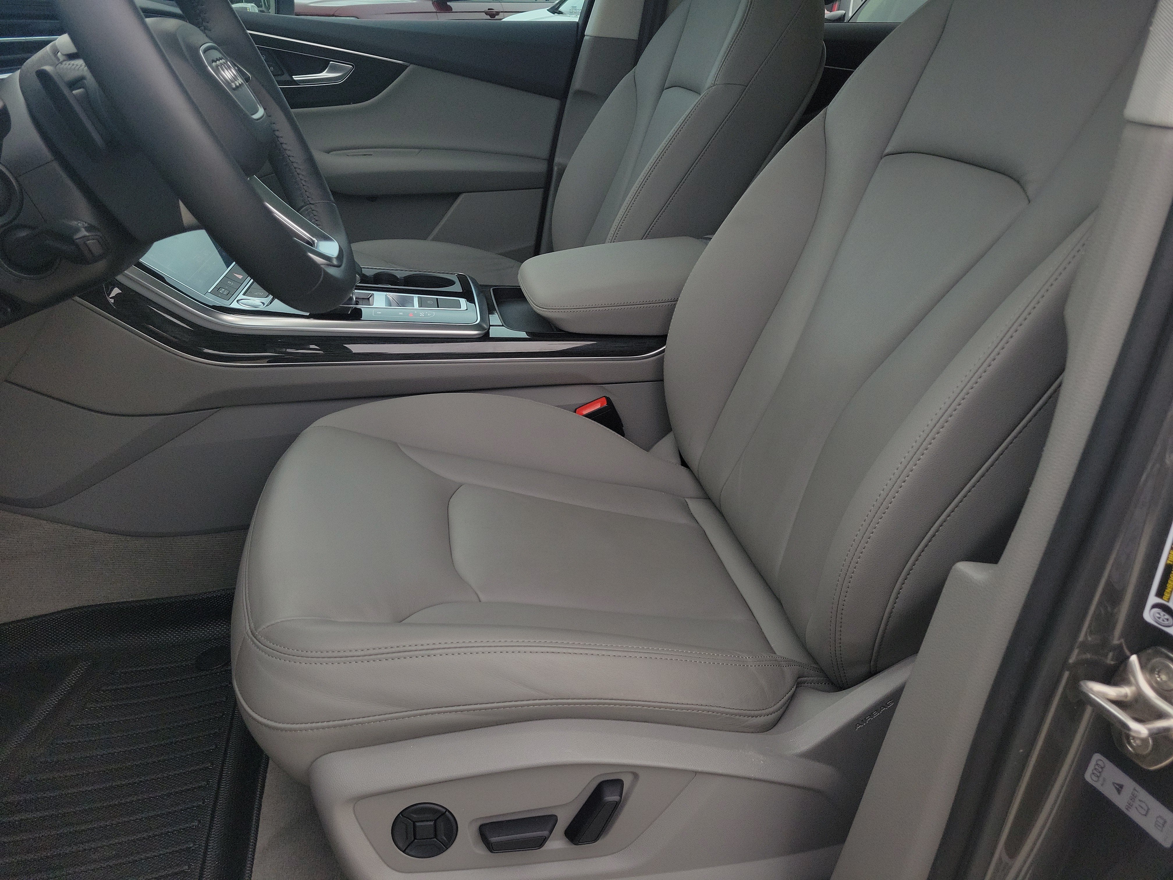 2020 Audi Q7 Premium