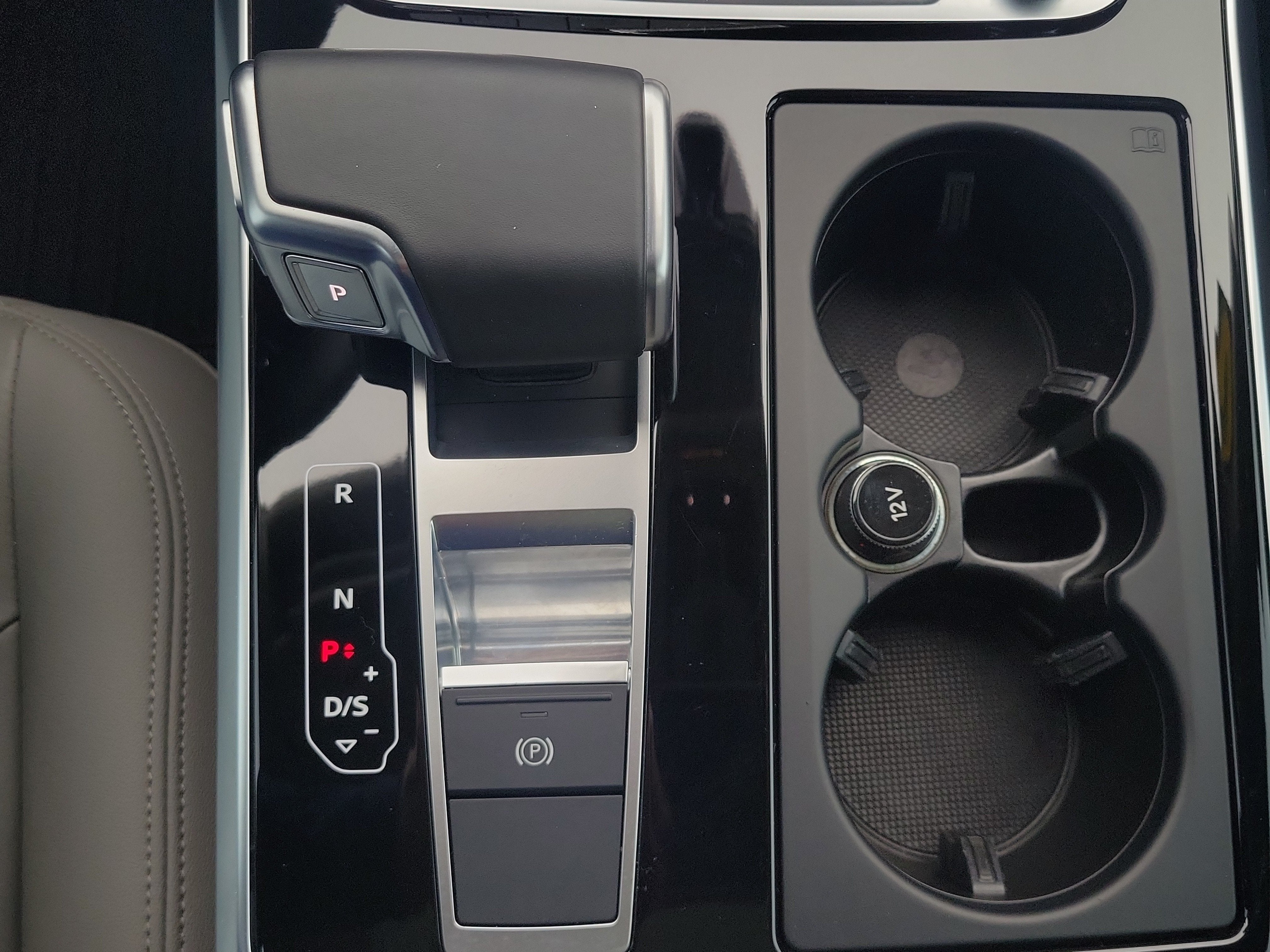 2020 Audi Q7 Premium