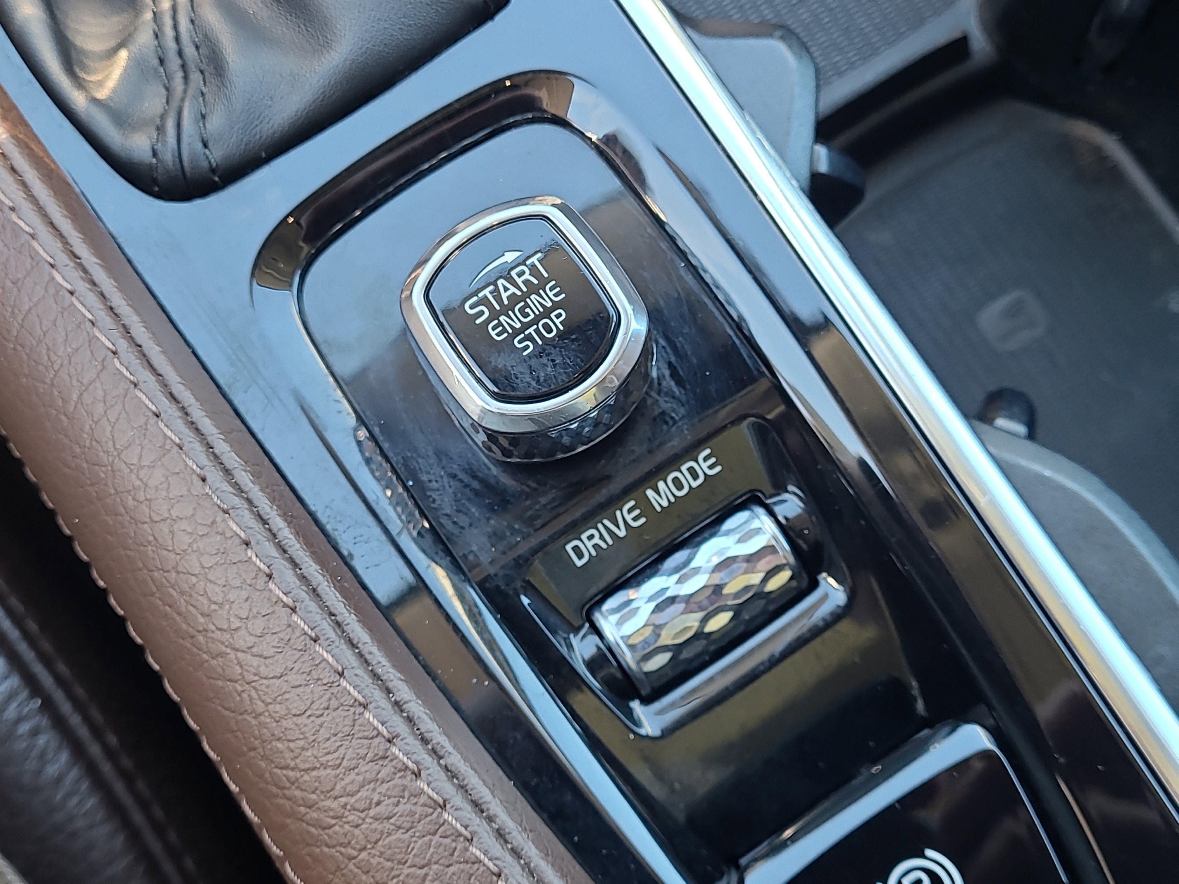 2020 Volvo XC90 Momentum