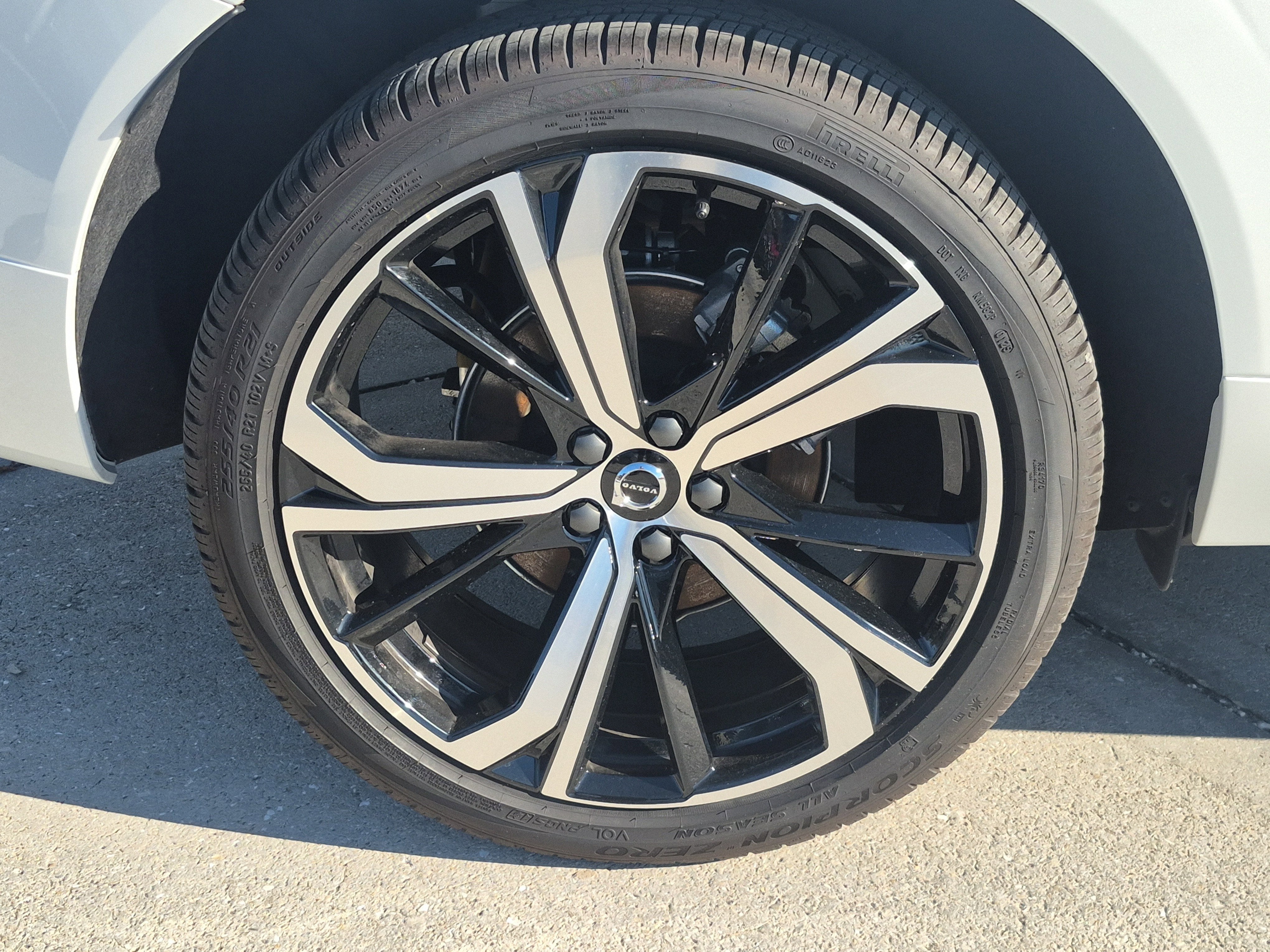 2025 Volvo XC60 Ultra