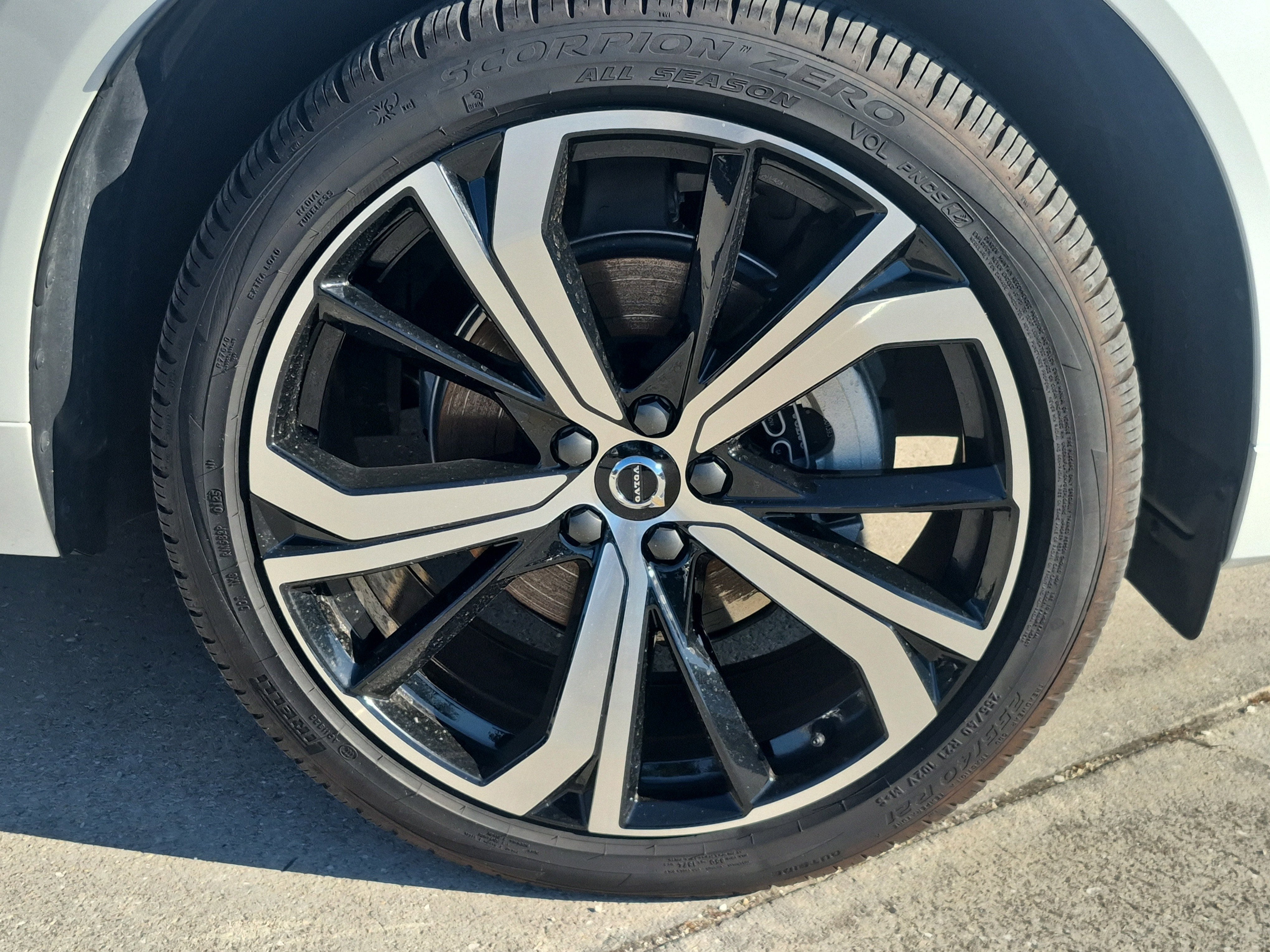 2025 Volvo XC60 Ultra