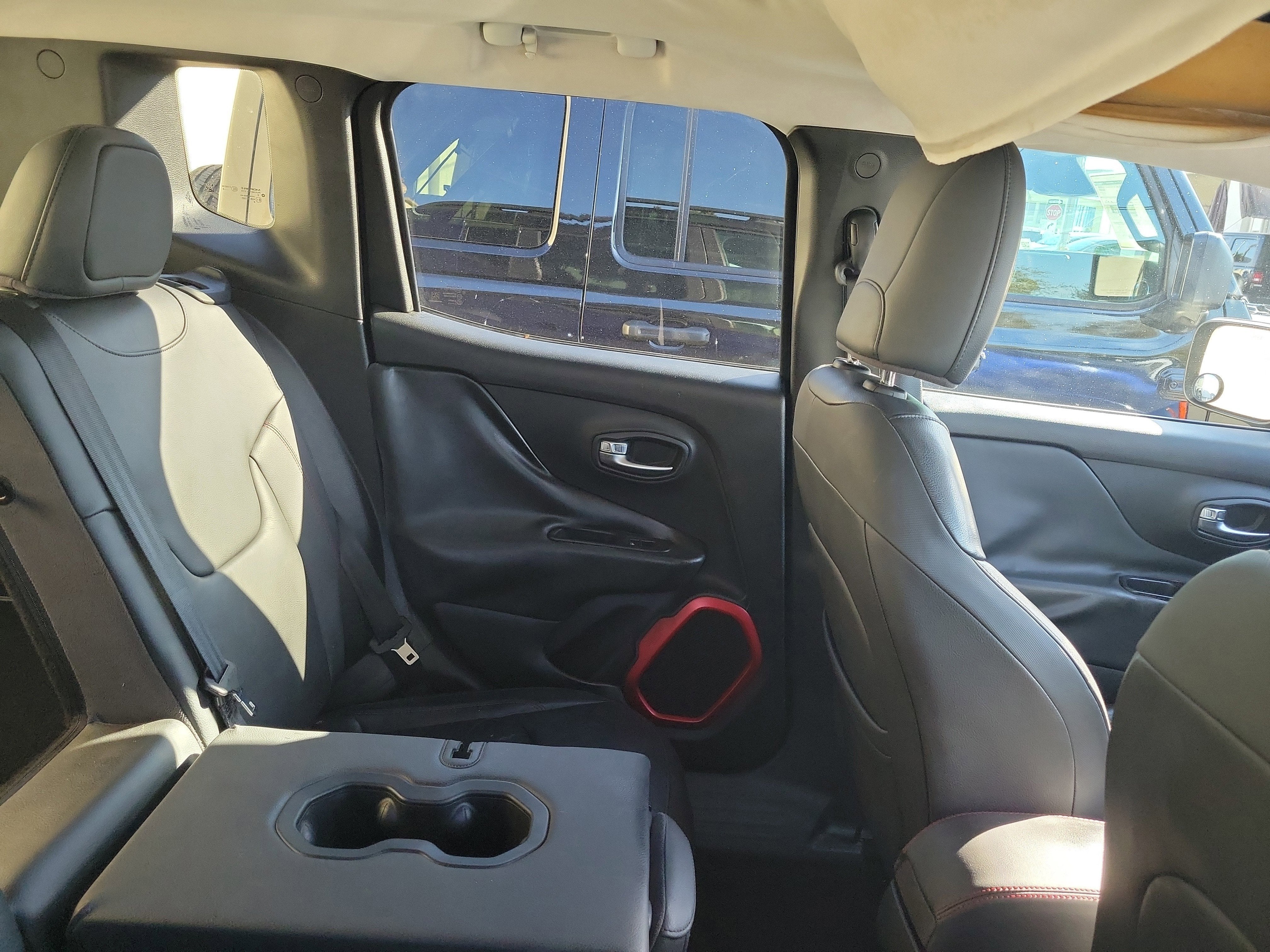 2016 Jeep Renegade Trailhawk