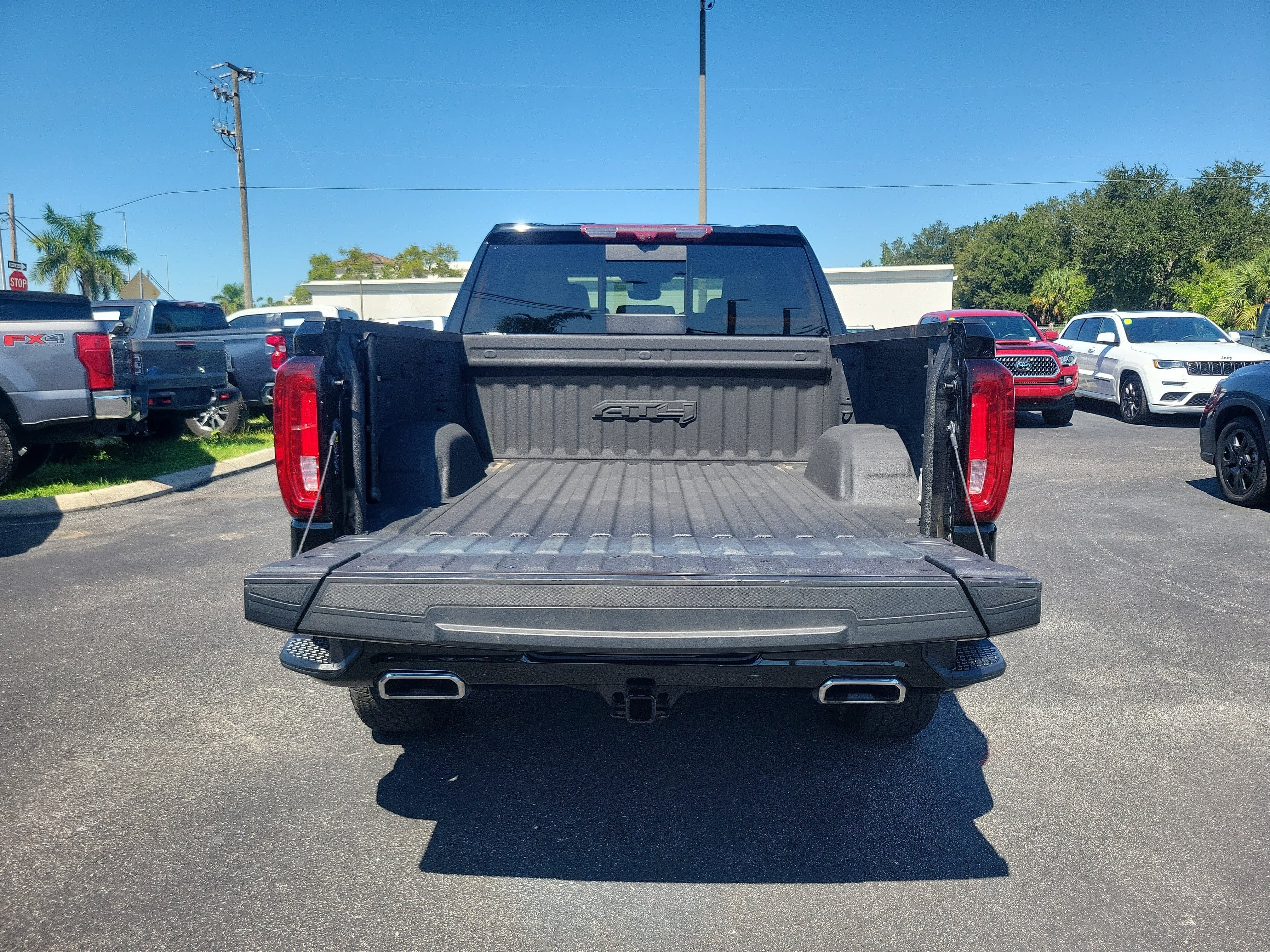 2024 GMC Sierra 1500 AT4