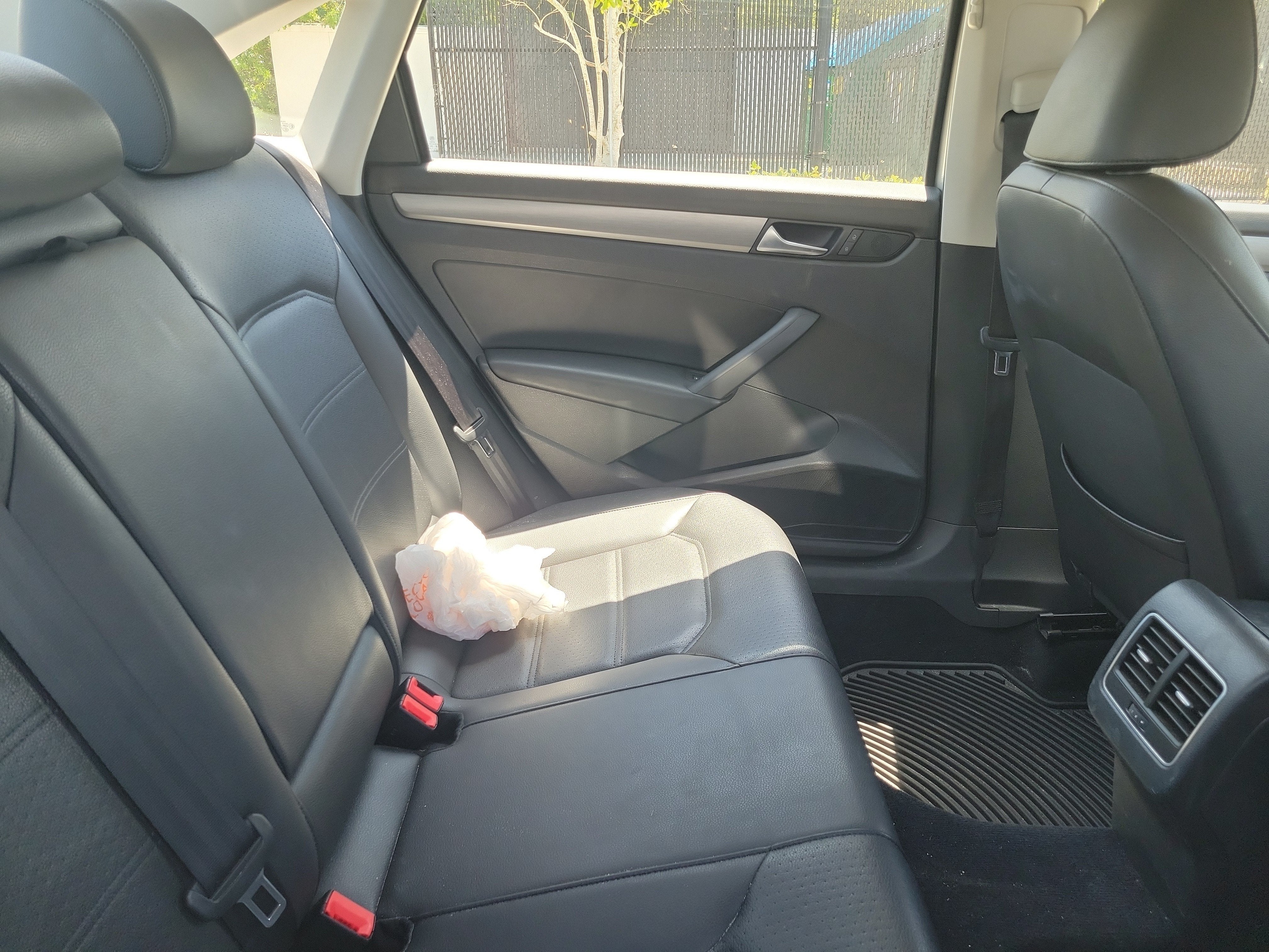 2014 Volkswagen Passat SE