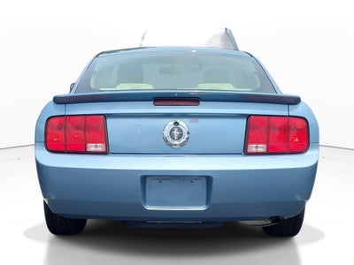 2007 Ford Mustang V6 Deluxe
