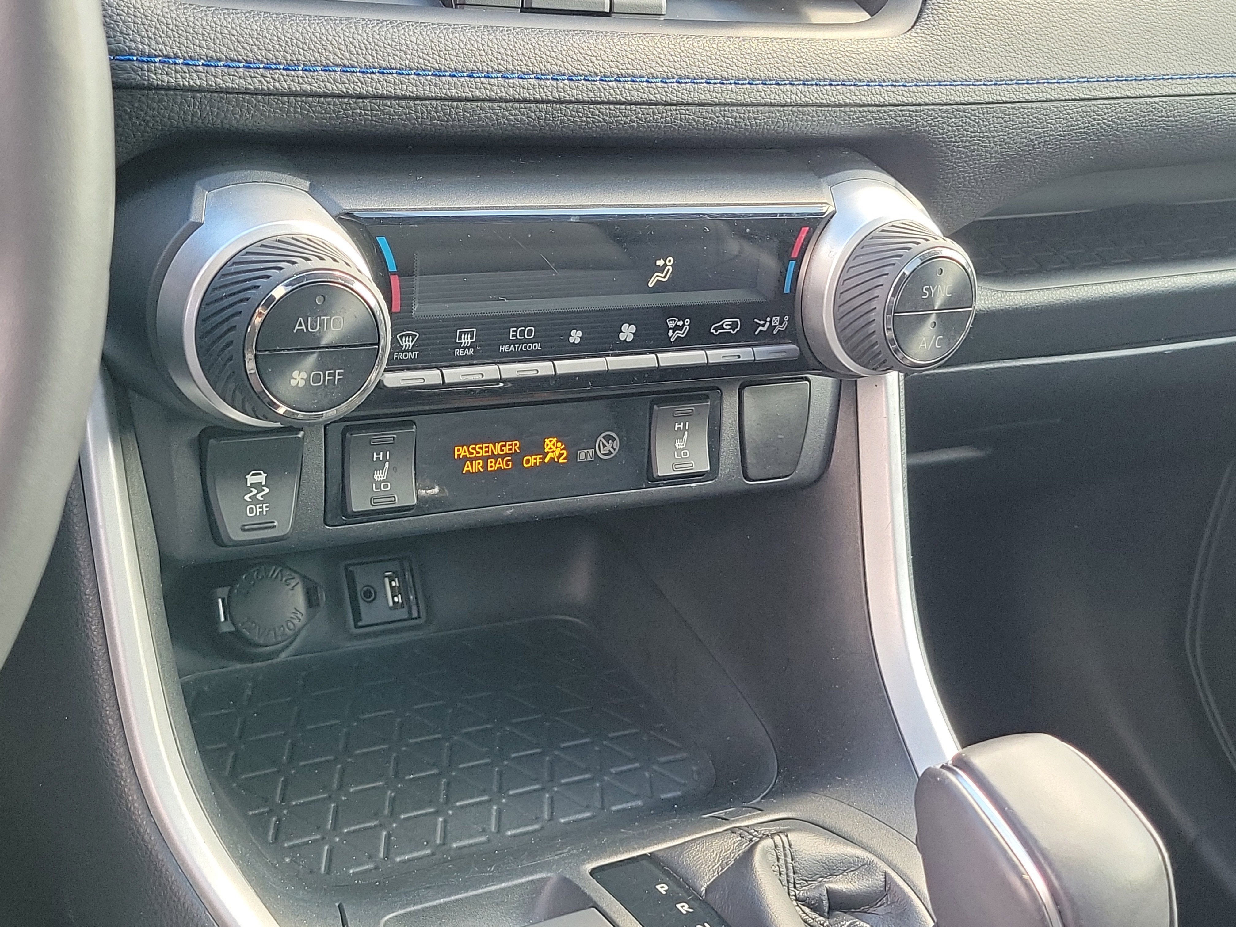 2019 Toyota RAV4 Hybrid XSE