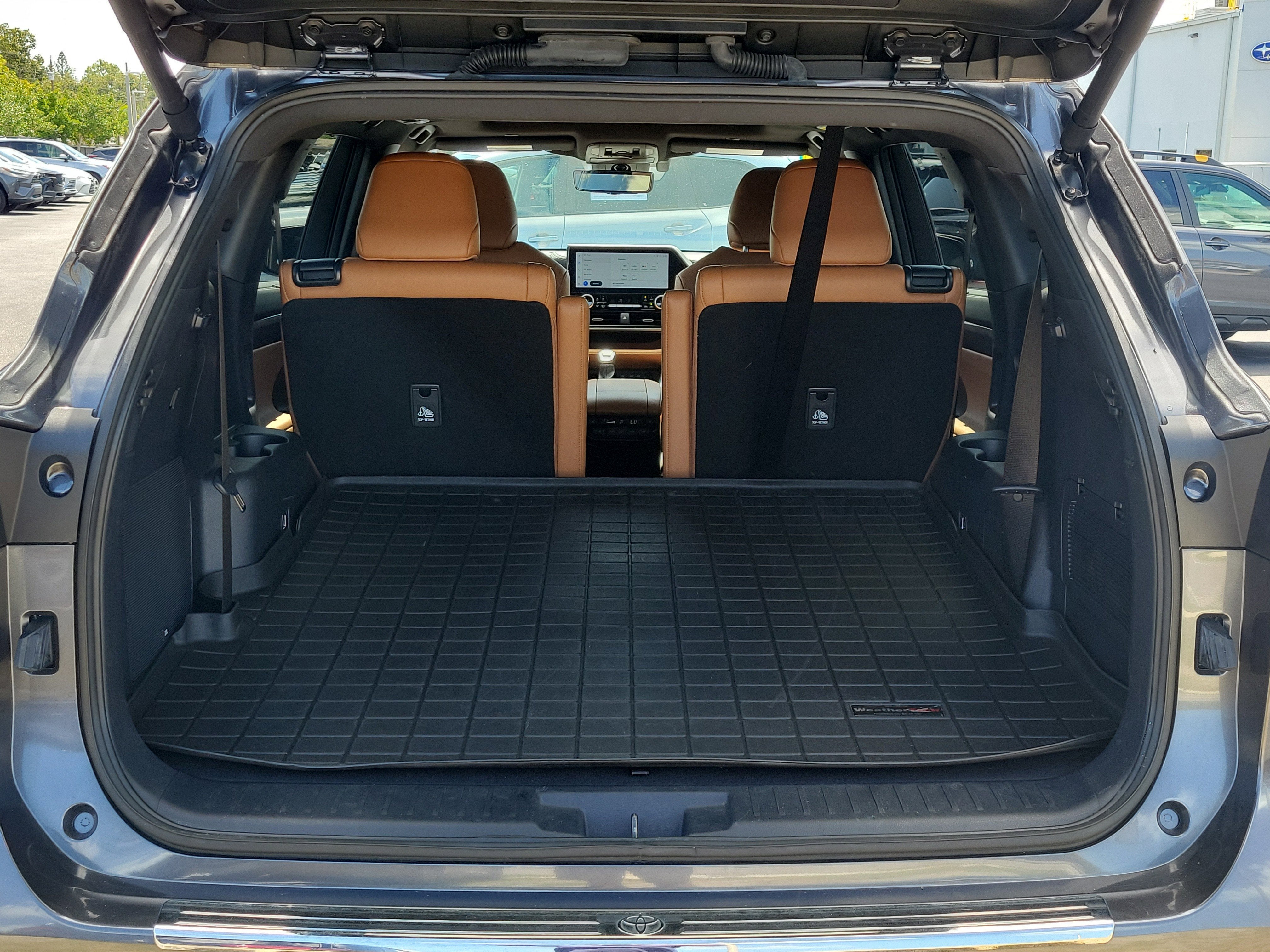2024 Toyota Highlander Platinum