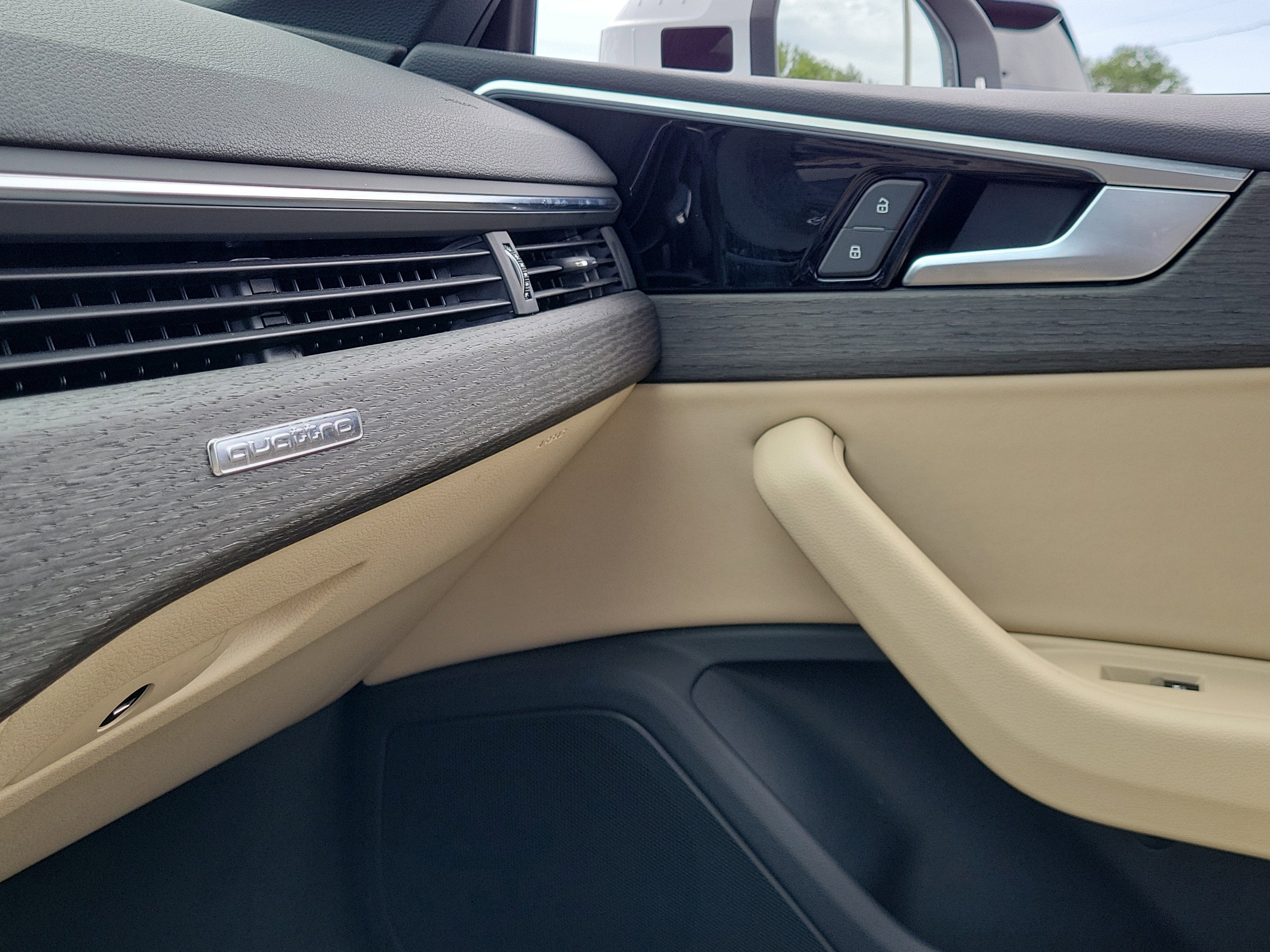 2024 Audi A5 Cabriolet S line Premium