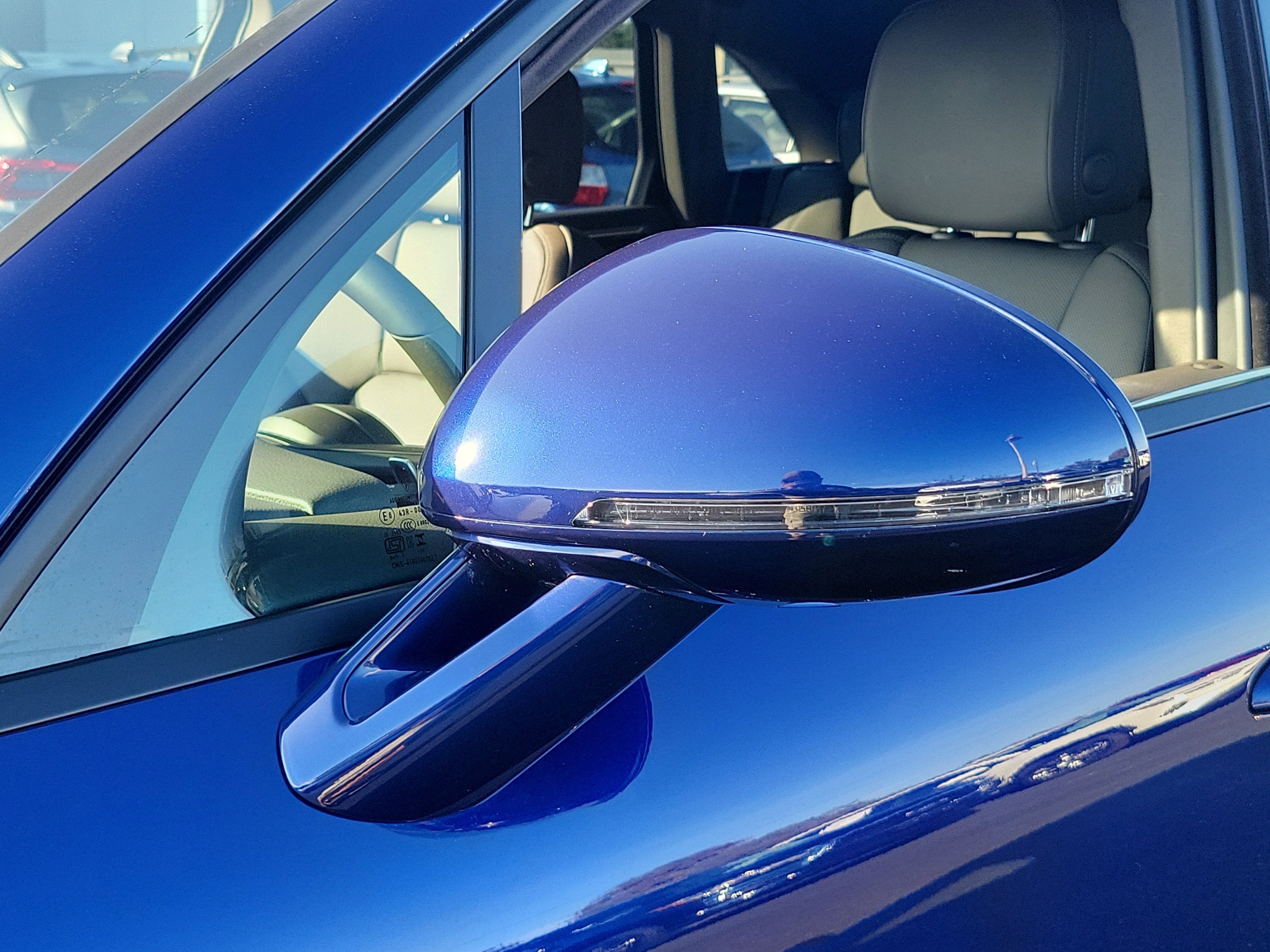 2025 Porsche Macan T