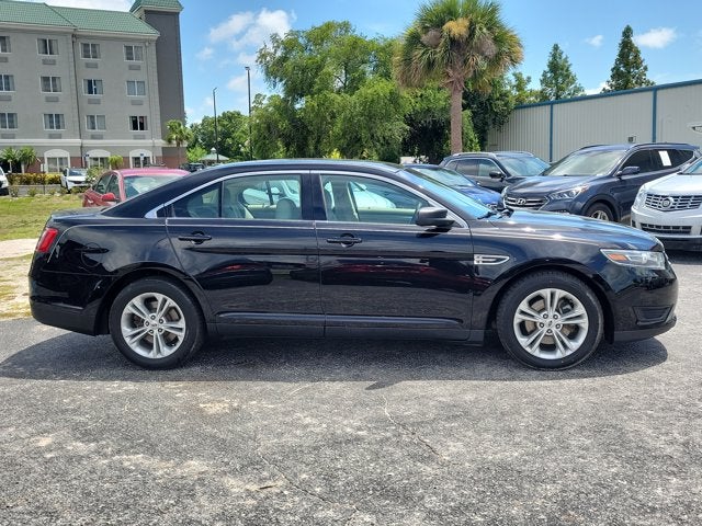 2019 Ford Taurus SE