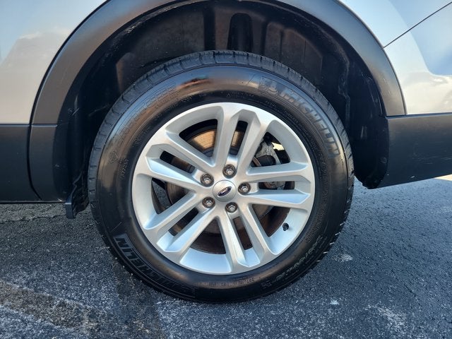 2016 Ford Explorer Base