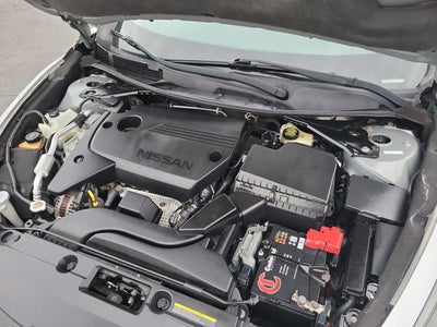 2016 Nissan Altima Base