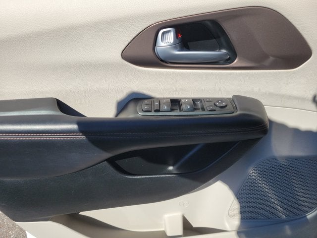 2018 Chrysler Pacifica L