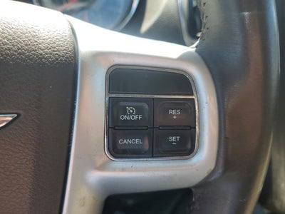 2016 Chrysler Town & Country Touring