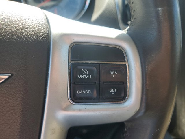 2016 Chrysler Town & Country Touring