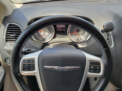 2014 Chrysler Town & Country Touring