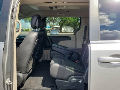 2014 Chrysler Town & Country Touring