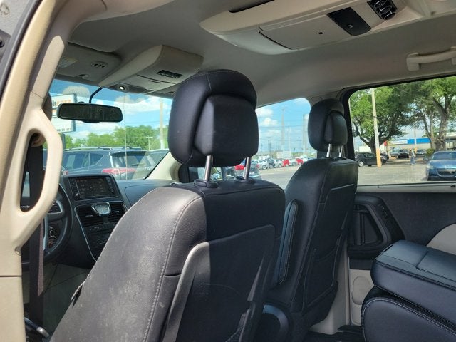 2014 Chrysler Town & Country Touring