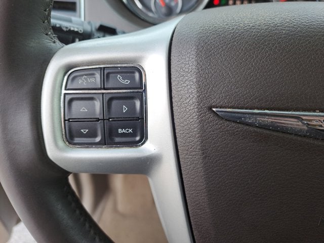 2016 Chrysler Town & Country Touring