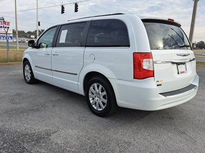 2016 Chrysler Town & Country Touring