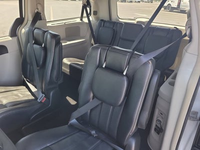 2015 Chrysler Town & Country Touring-L