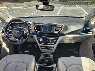2021 Chrysler Voyager LXI