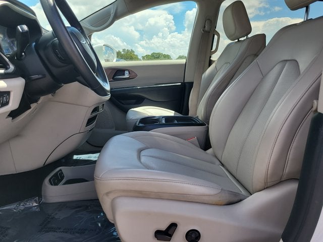 2021 Chrysler Voyager LXI