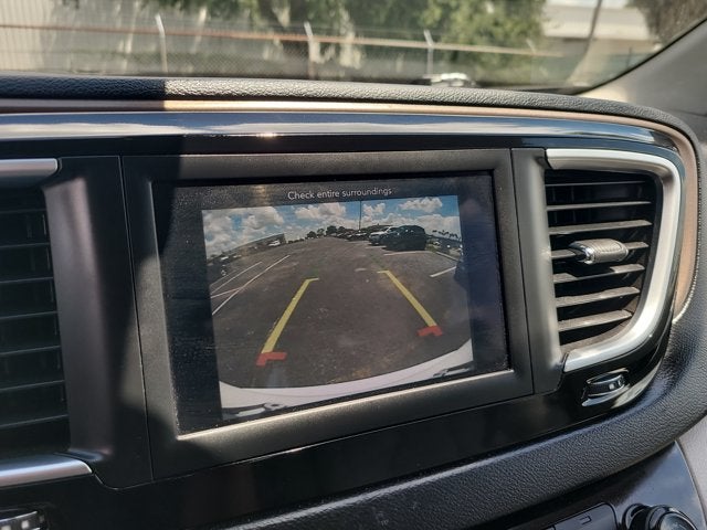 2021 Chrysler Voyager LXI