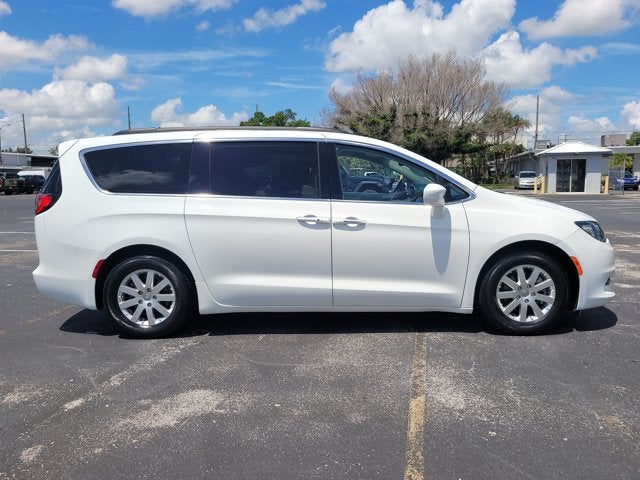 2021 Chrysler Voyager LXI