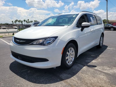2021 Chrysler Voyager LXI