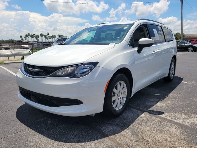 2021 Chrysler Voyager LXI
