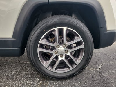 2018 Jeep Compass Latitude w/Sun/Wheel Pkg