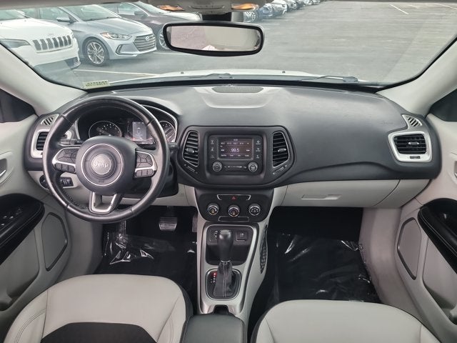 2018 Jeep Compass Latitude w/Sun/Wheel Pkg