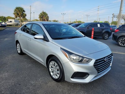 2020 Hyundai Accent SE