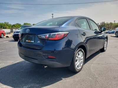 2017 Toyota Yaris iA Base
