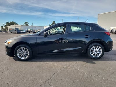 2017 Mazda Mazda3 5-Door Sport