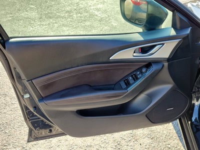 2018 Mazda Mazda3 4-Door Touring