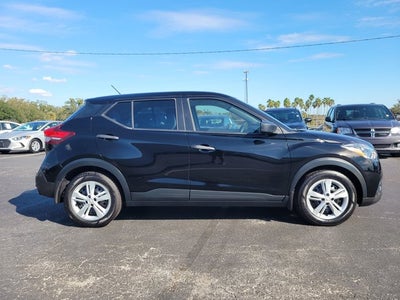 2020 Nissan Kicks S