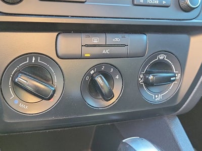 2015 Volkswagen Jetta Base