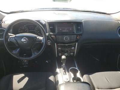 2019 Nissan Pathfinder SV