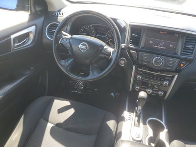 2019 Nissan Pathfinder SV