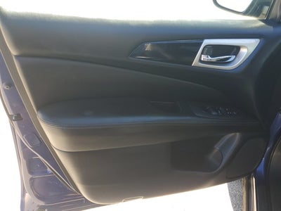 2019 Nissan Pathfinder SV