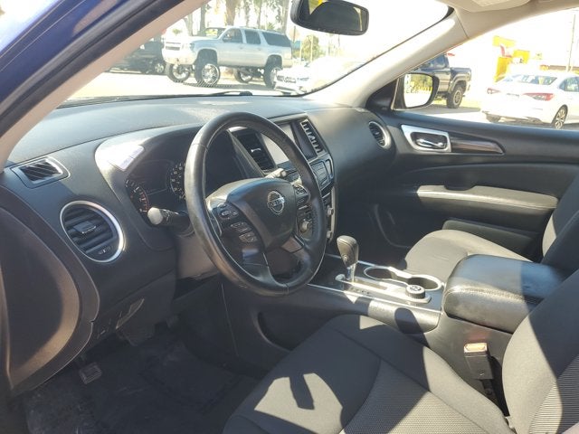 2019 Nissan Pathfinder SV