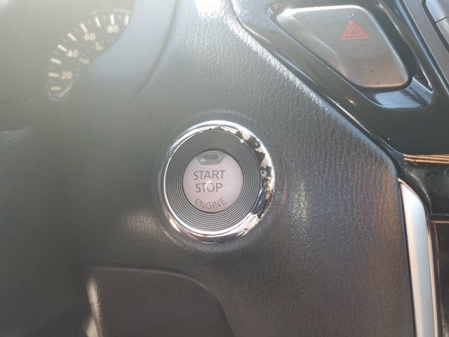 2019 Nissan Pathfinder SV