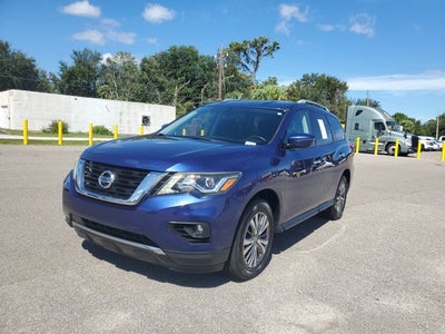 2019 Nissan Pathfinder SV