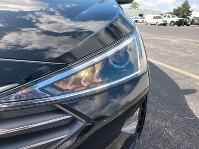 2020 Hyundai Elantra SE