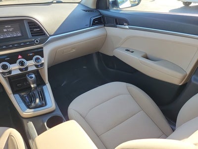 2019 Hyundai Elantra SE