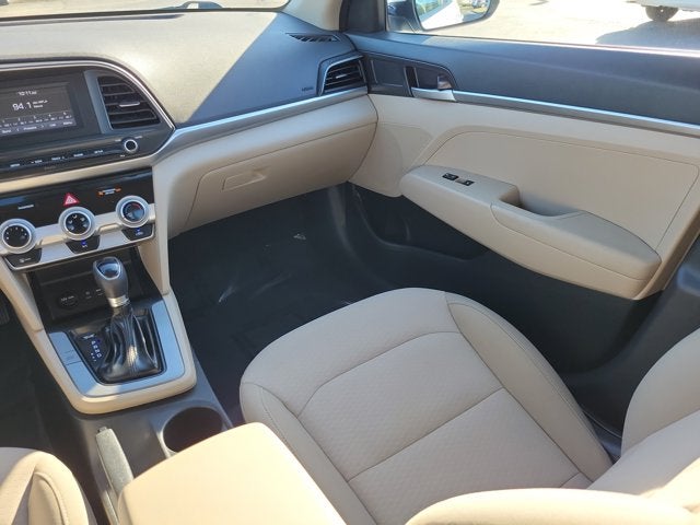2019 Hyundai Elantra SE